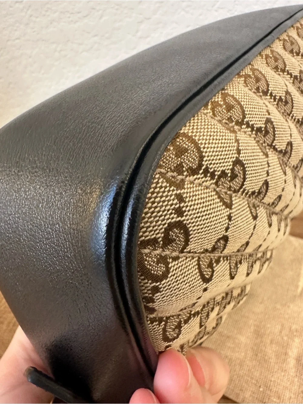 Gucci Beige GG Supreme Canvas Camera Bag with Black Trim